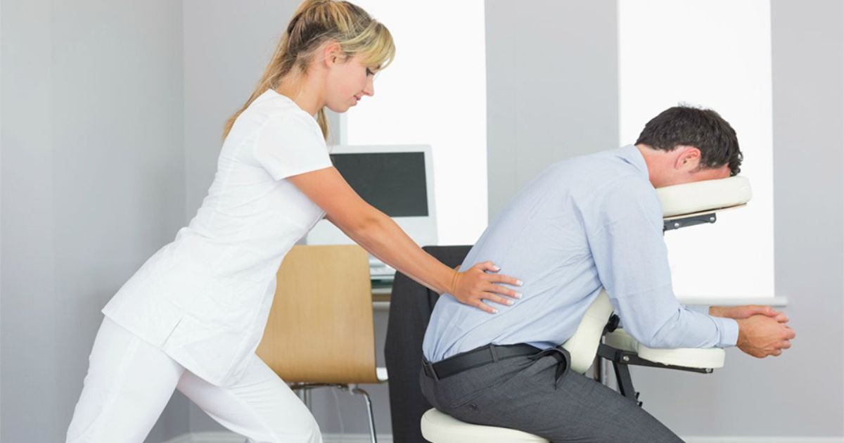 Corporate Chair Massage Los Angeles and Its Benefits for Employees
